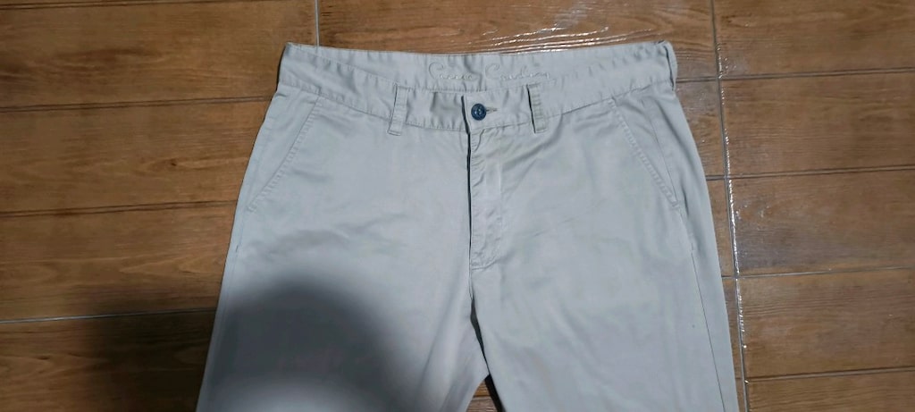 Pierre Cardin pantolon.