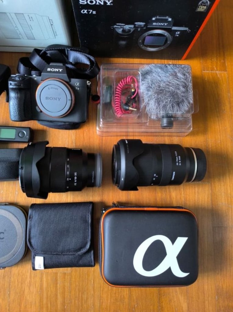 SONY A7 III 28 70 LENS - 4