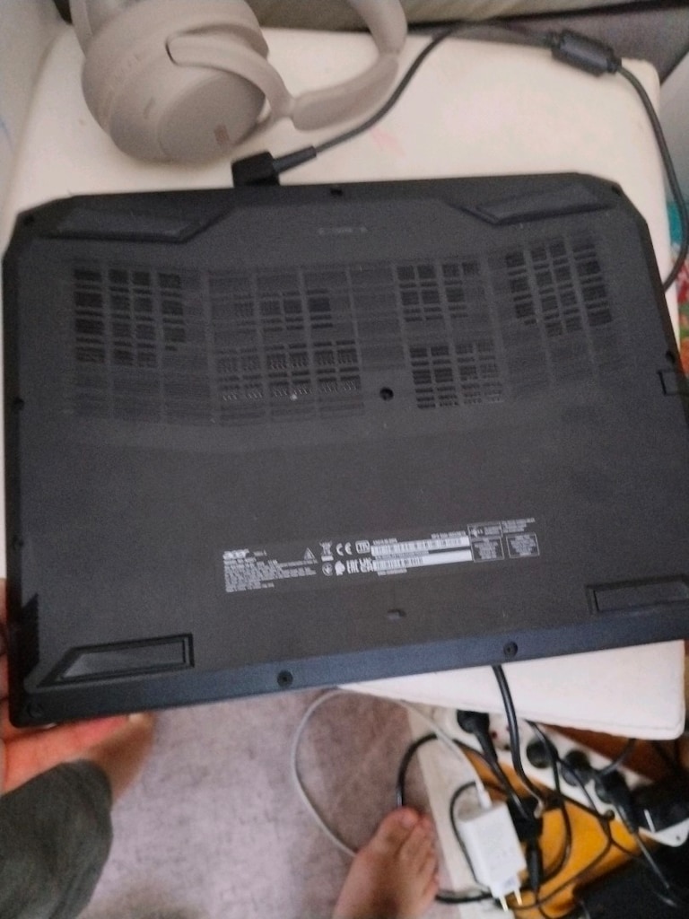 ACER NİTRO 5 RTX 4050 İ5 12450H 16 GB RAM 1 TB +ZALMAN NS2000 - 2