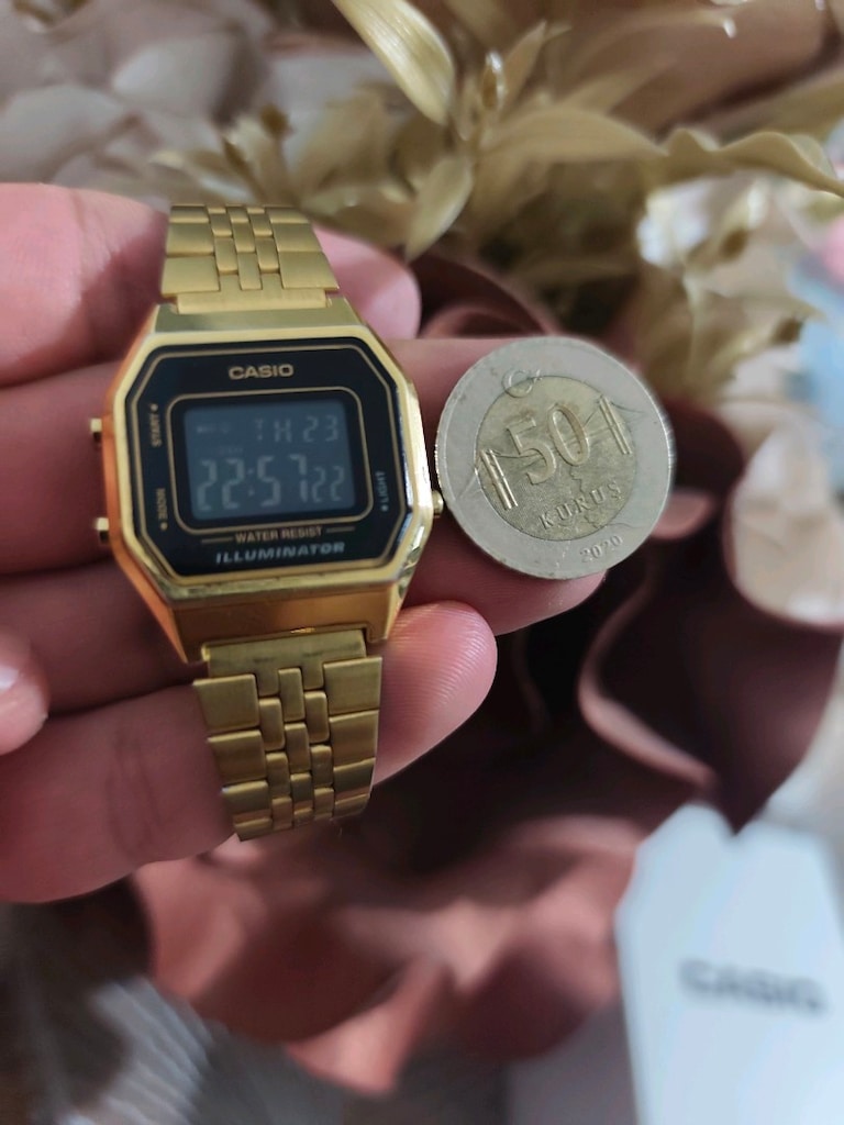 Orjinal Casio Retro Dijital Mini Kadın Saat Altın - 5
