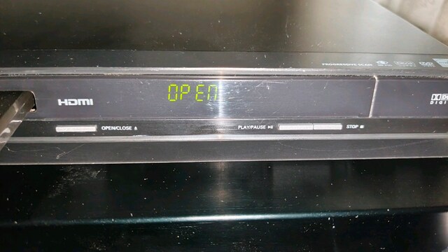 PHİLİPS DVP3980/12 DVD CD MP3 ÇALAR HDMİ VE COMPONENT GİRİŞLİ