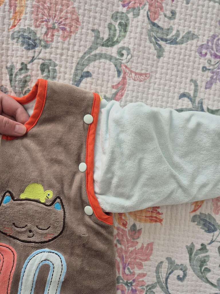 Kışlık uyku tulumu. 5 yaşa kadar kullanılabilir torba şeklinde. - 3