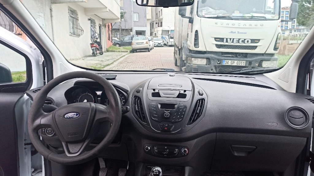 Sahibinden Temiz Ford Courier -2015(115.000KM) - 5