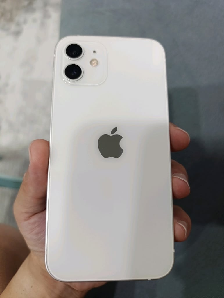 iPhone 12 - 2