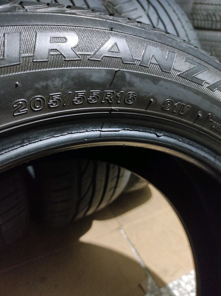 205-55-16 Bridgestone 4 adet yazlık lastik (tarih:2019) - 6