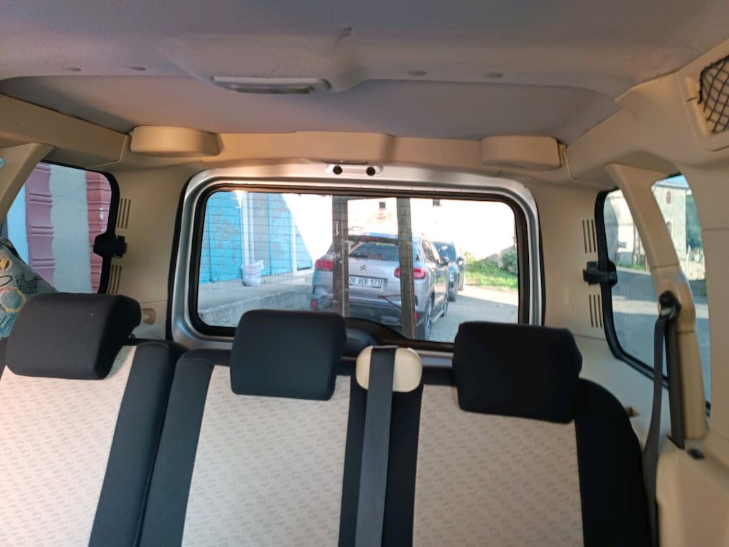 Ford connet 2010 GLX 110 luk - 11
