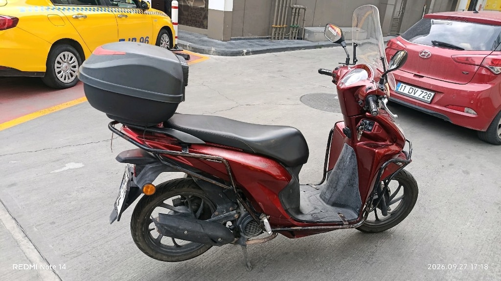 Honda dio motorumu satiyorum