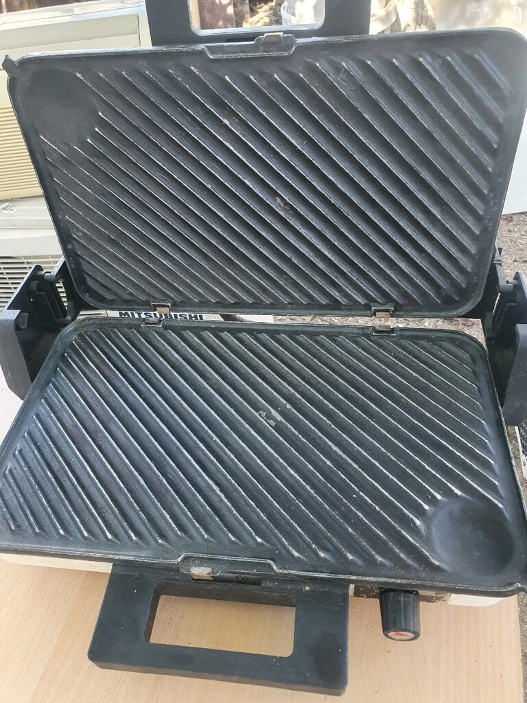 tost makinesi 3 yarın ekmek rahatlıkla çıkarır - 2