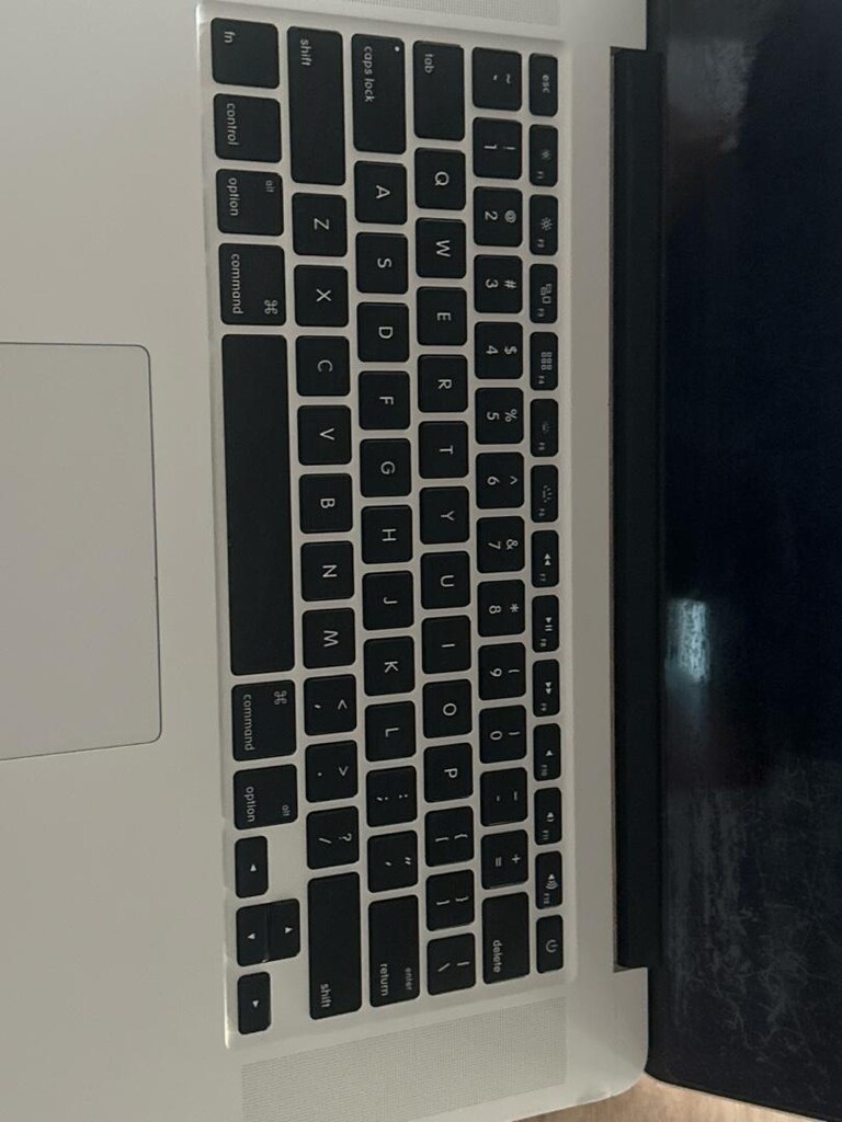 MacBook Pro 15,4 ″ Retina Ekran i7 İşlemci - 3
