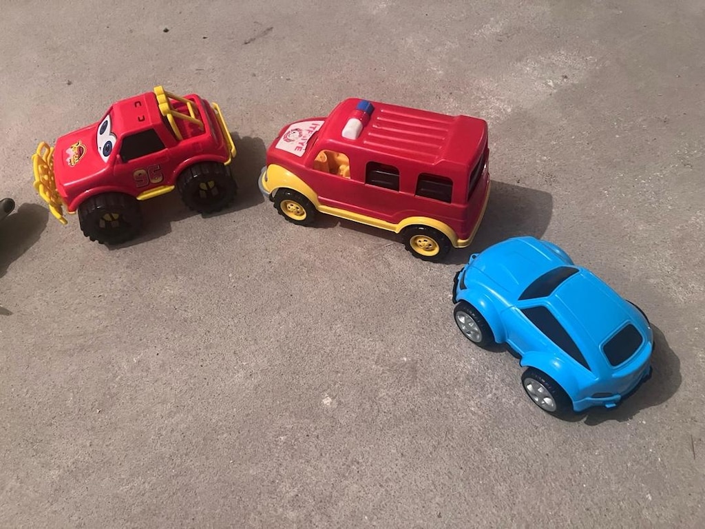 OYUNCAK KEPÇE ve DİĞER KÜÇÜK OYUNCAKLAR - 8