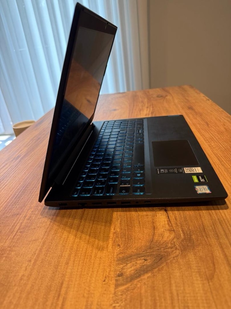 Lenovo L340 Gaming 17-9750H GTX1650 16GB RAM SSD FHD - 6