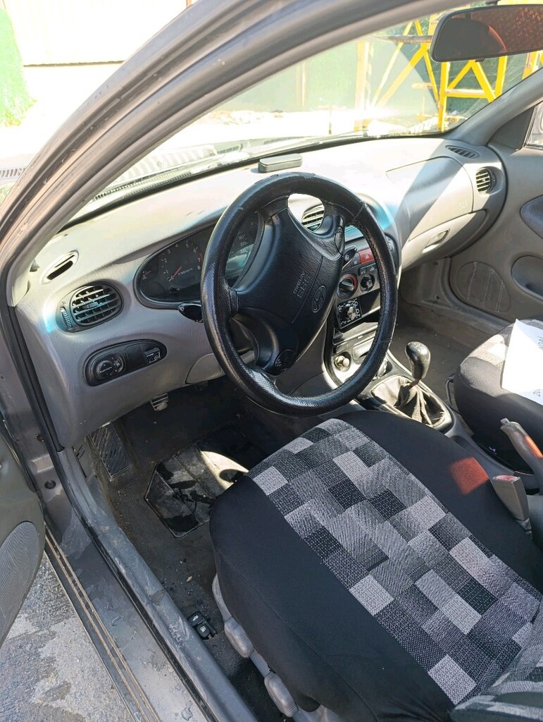 Hyundai Elantra - 9