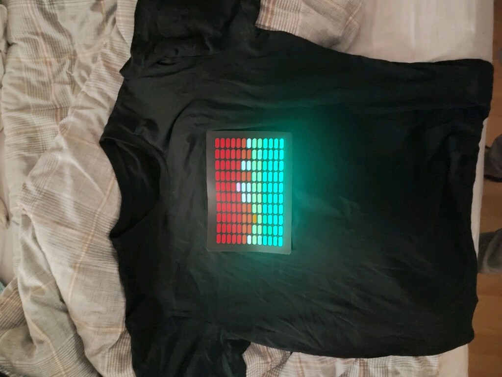 Sese duyarlı ekolayzır Tshirt