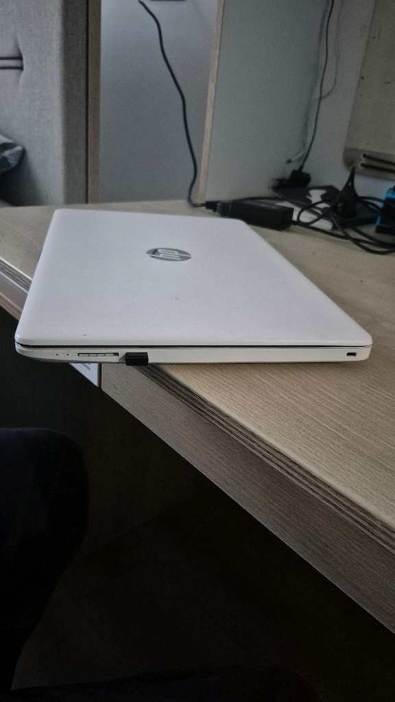 hp laptop - 2
