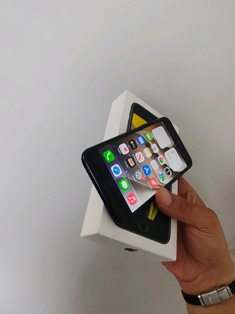 İPHONE SE 2 NESİL 64 GB TR CİHAZI - 2