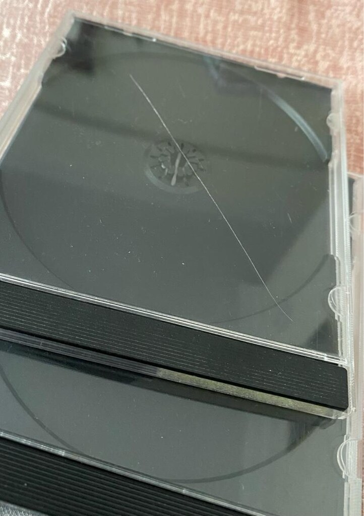 Boş cd kutuları - 12