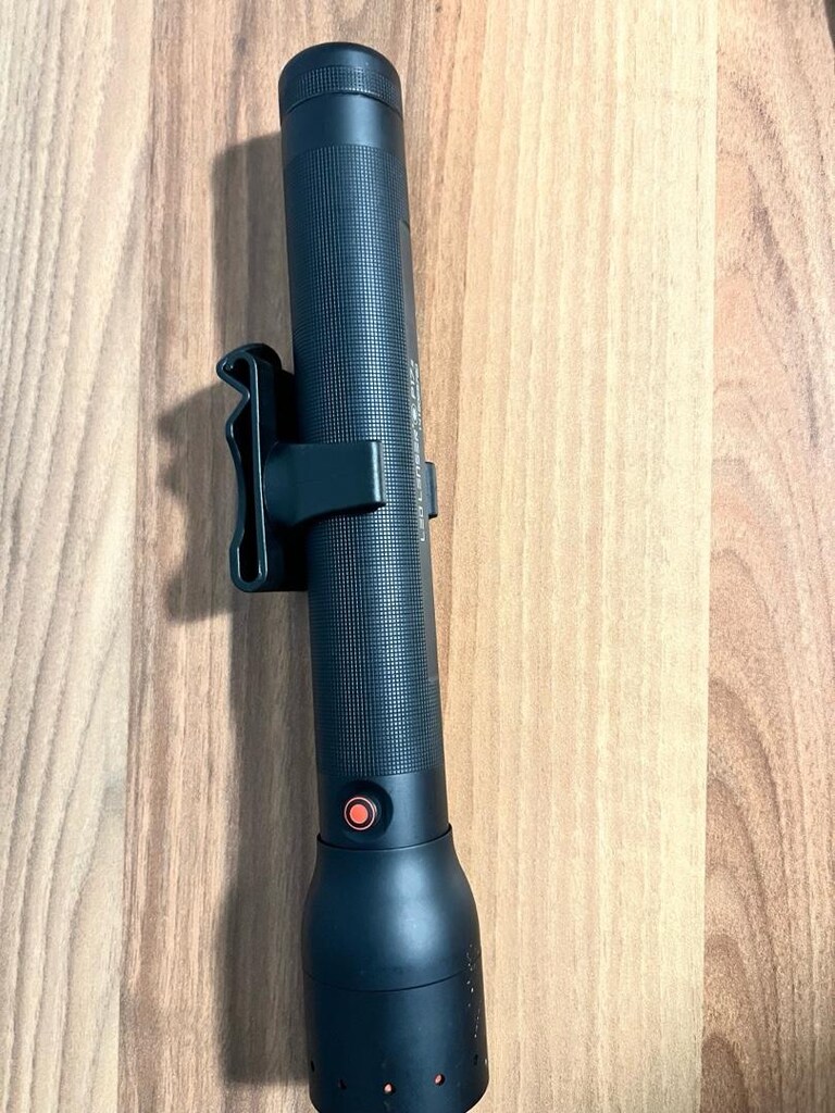 LEDLENSER P17.2 EL FENERİ - 2