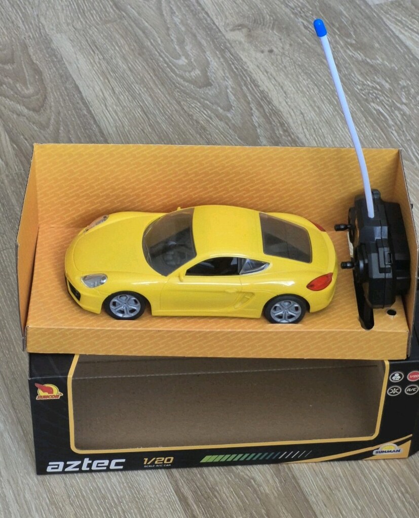 Sunman 1:20 20 cm Sarı Uzaktan Kumandalı Aztec Spor Araba - 3