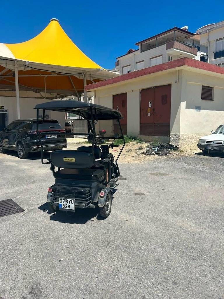 APACHİ DORU KABİNLİ ELEKTİRKLİ MOTOR