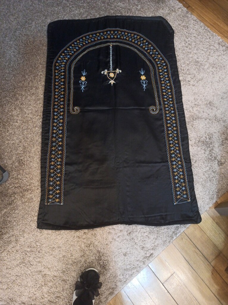 saten işlemeli seccade 81*130 - 3