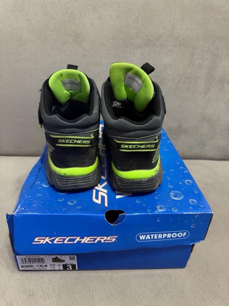 skechers bot - 3