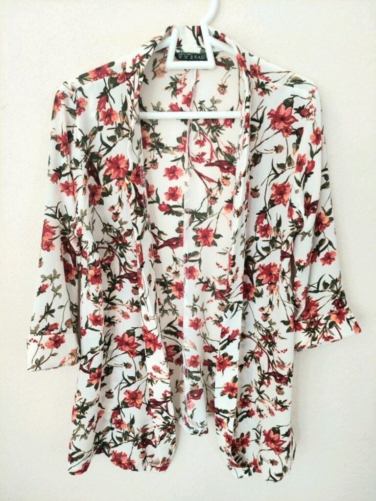 Kaside Çiçek Desenli Bohem Düğmesiz Kimono bluz - 12