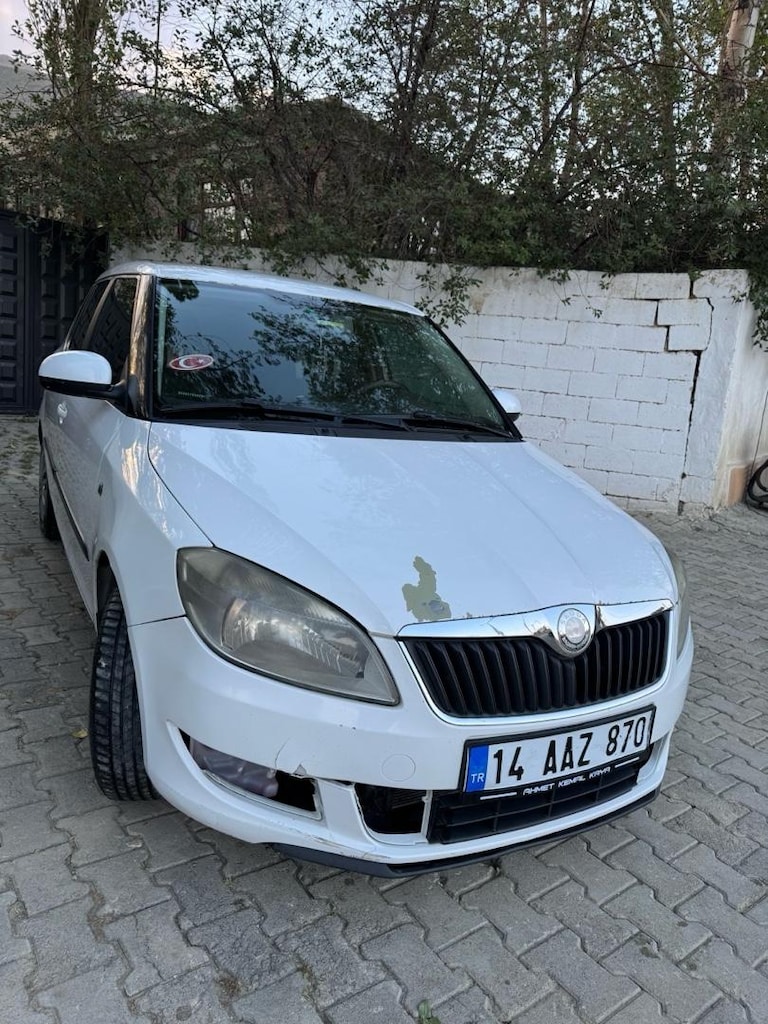 Skoda Fabia 1.2tsi . klima kalorifer aktif - 15