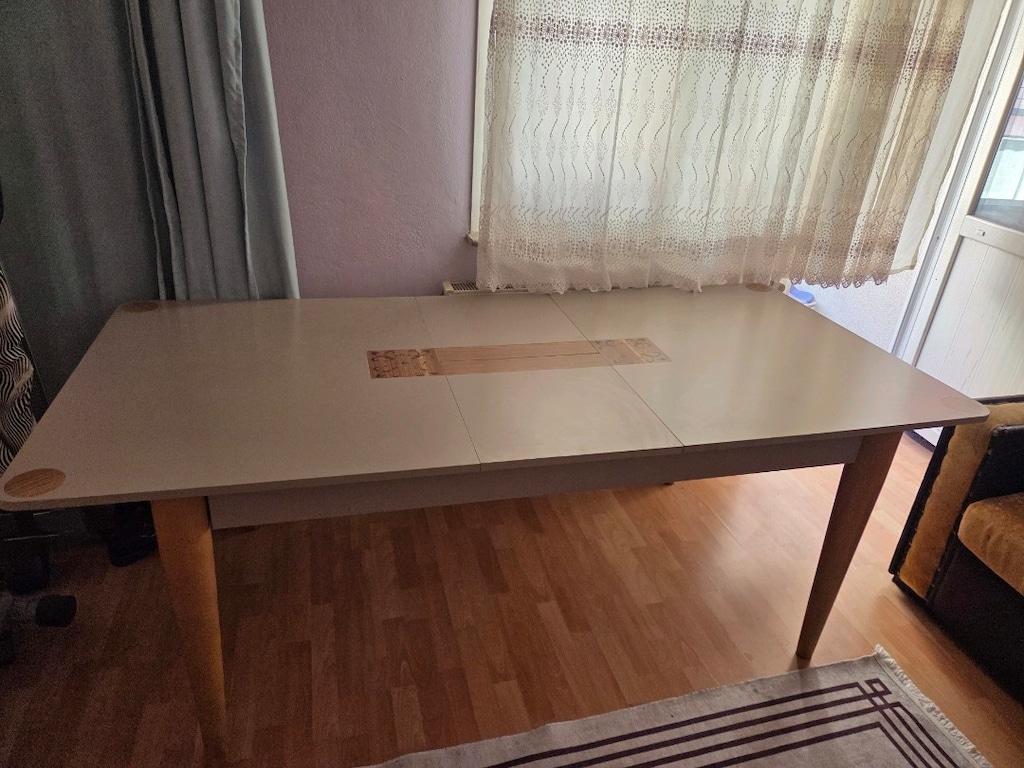 Geniş aileler için yemek masası - 4