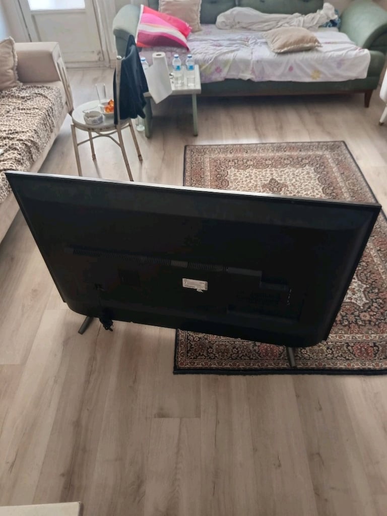 Beko 55 ınc EKRAN KIRIK - 2