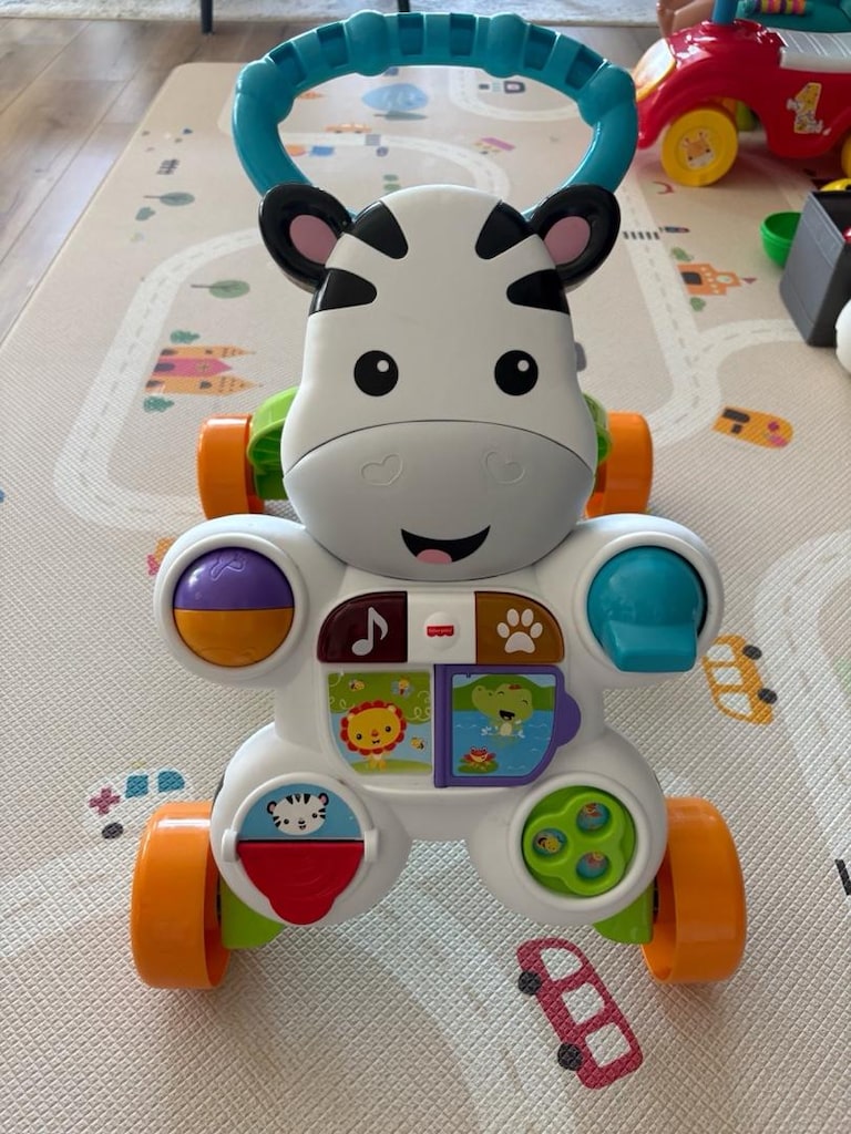 Fisher-Price Melodili Zebra Yürüteç