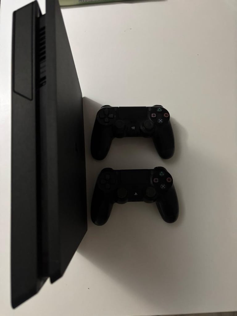 ps4 500 GB V2 2 adet orjinal FC2026 içinde - 2