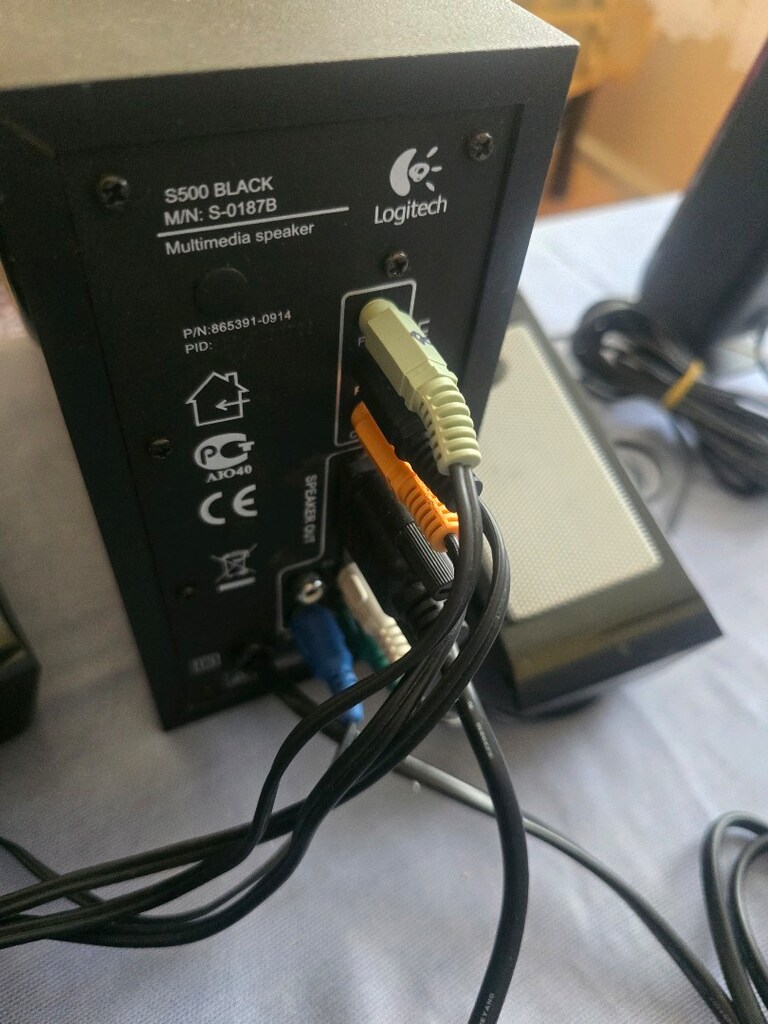 LOGİTECH s500 5+1 ses sistemi - 4