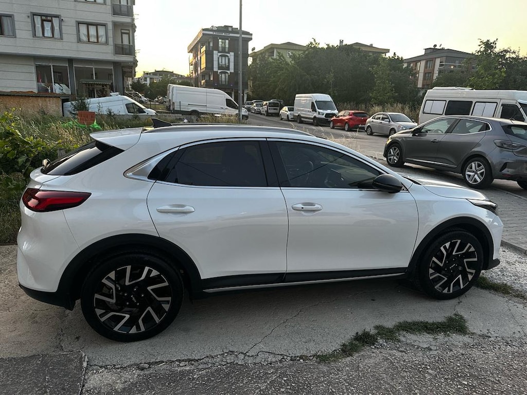 16.800 KM KİA XCEED ELEGANCE PLUS - 2