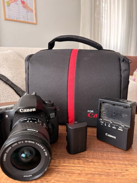 Canon EOS 60D + EF-S 10-18mm IS STM Lens