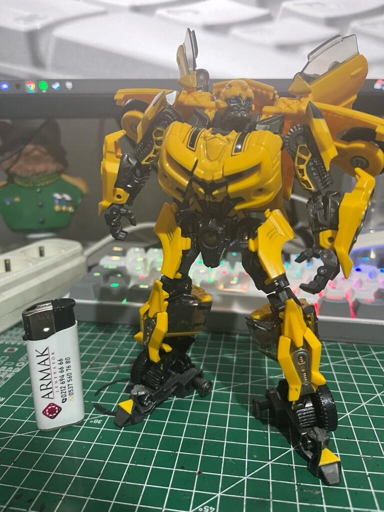 Bumblebee - Transformers figür oyuncak - 6