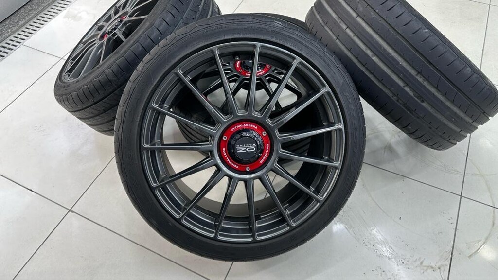 OZ Superturismo Evo 19 5x112 - 235/40/19 Lastik Takımo - 4