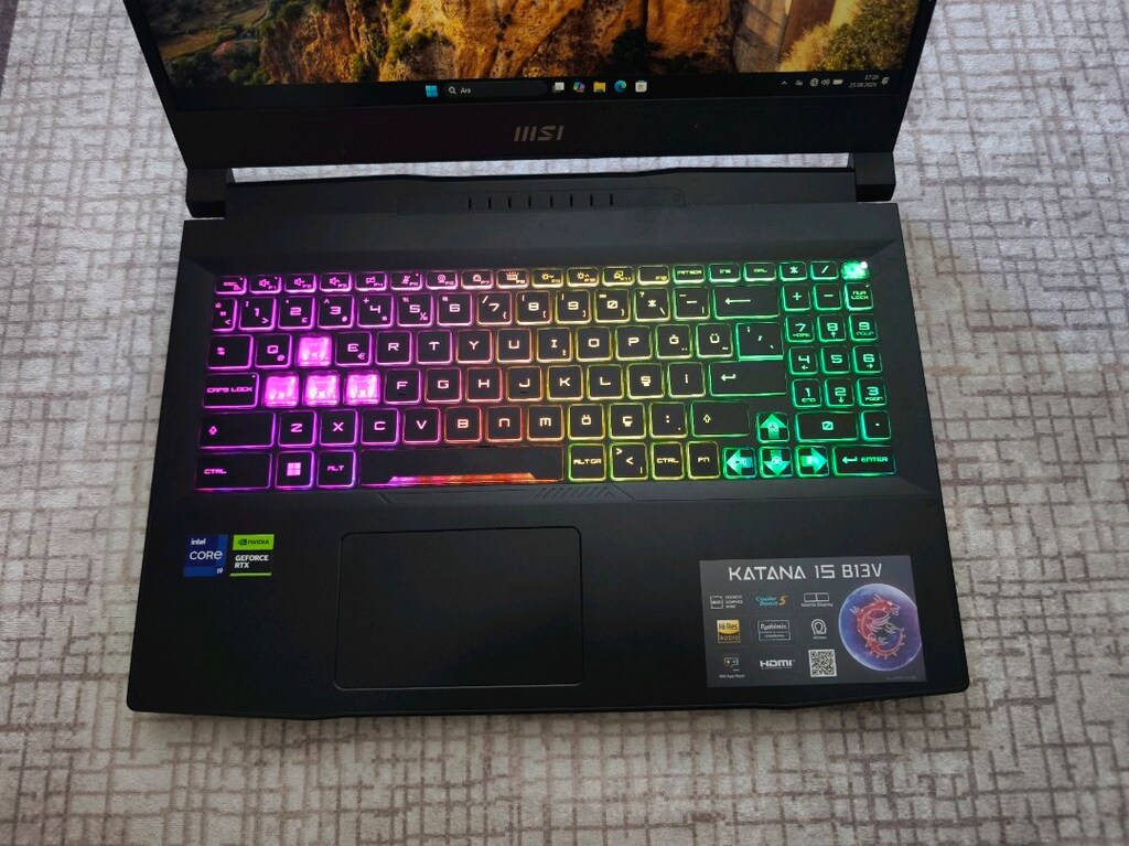 MSI katana i9 13900h rtx4070 16gb ram gaming laptop - 3