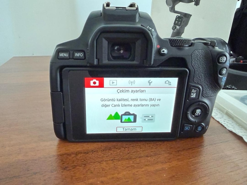 CANON EOS 250D 18-55 STM + 50mm STM LENS - 9