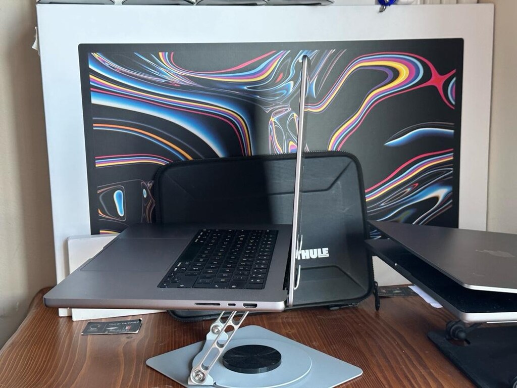 Macbook pro M2 pro 16” özel üretim 32 gb ram 512 gb ssd - 10