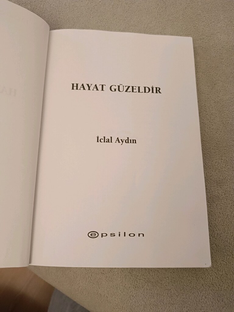 İclal Aydın Hayat Güzeldir kitabı - 3