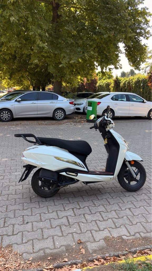 2024 Honda Activa 125 | İlk Sahibinden | 4.200 KM | Servis Bakımlı - 2