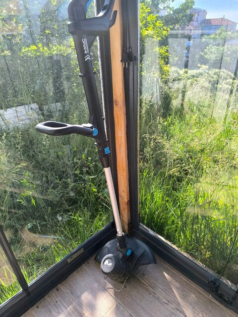 Elektrikli Çim Biçme Makinesi