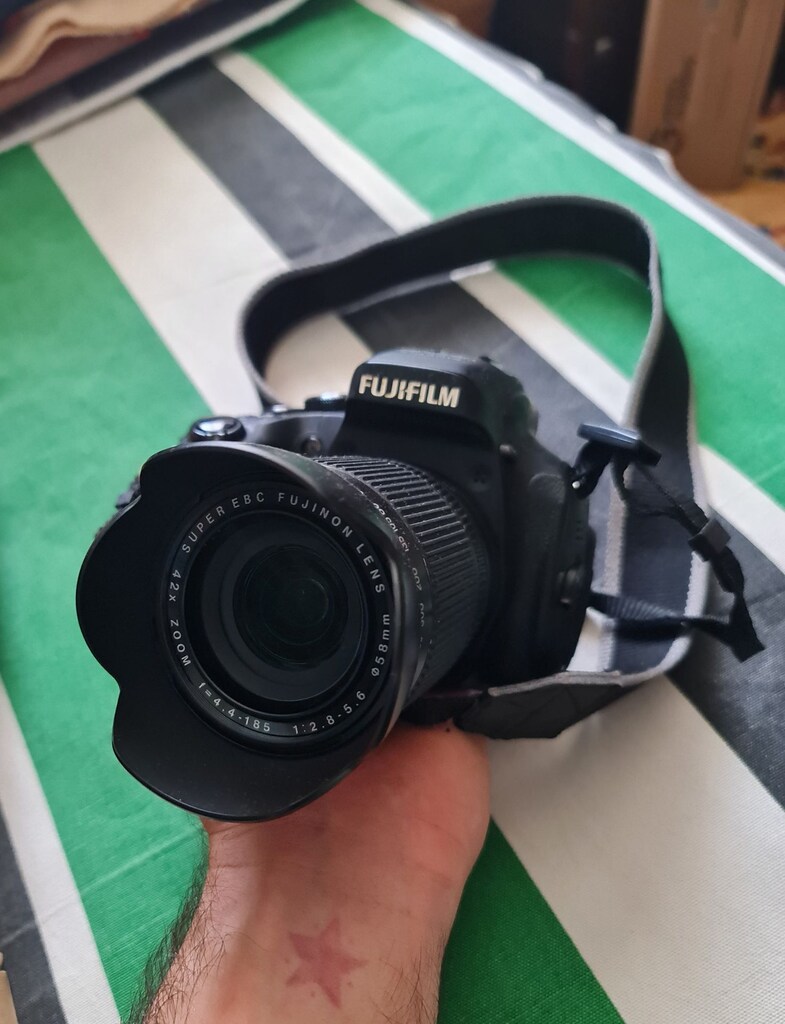 Fujifilm HS55 EXR Fotoğraf Makinası - 2