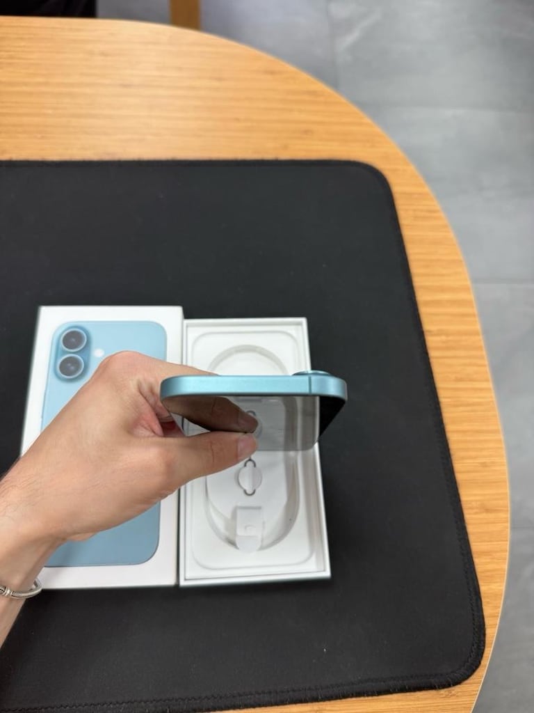 İphone 16 128 Gb Teal Temiz - 4