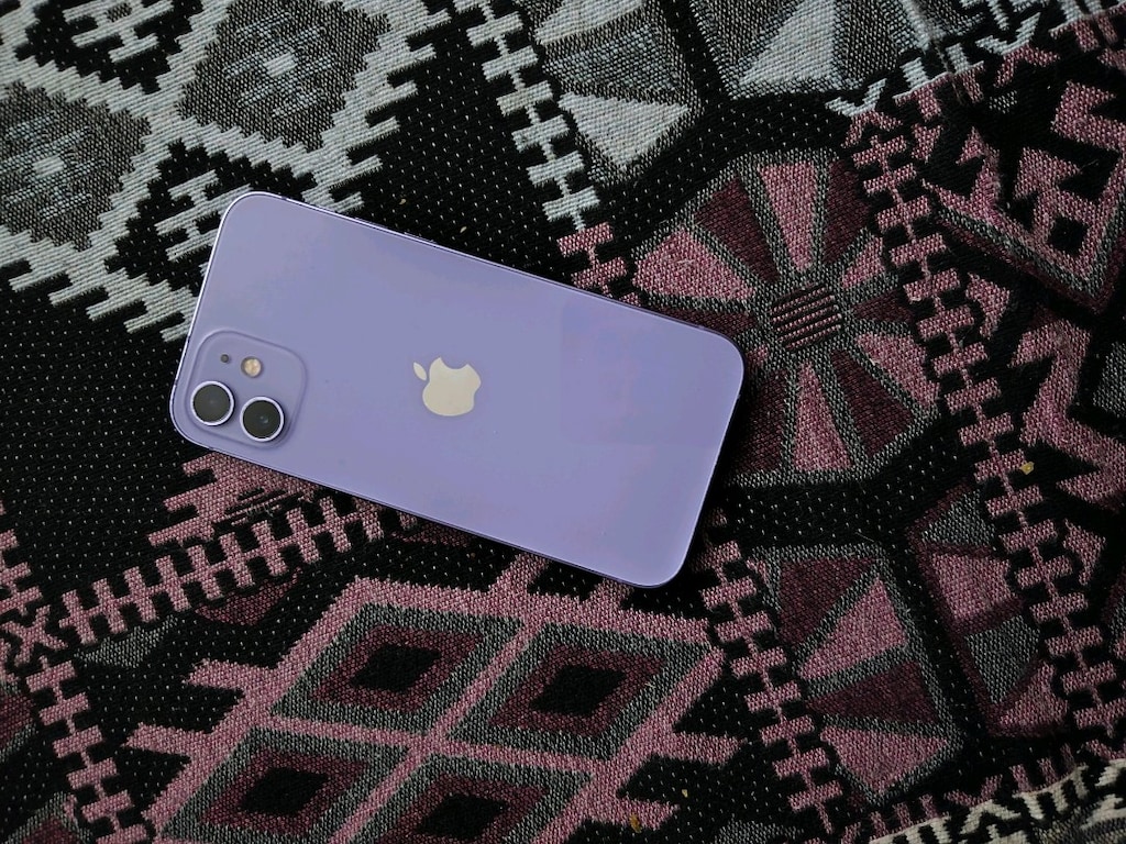 iPhone 12 - 2