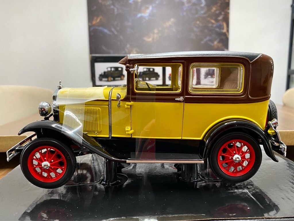 SIFIR ÜRÜN 1931 FORD MODEL A TUDOR 1/18 ÖLÇEK DİECAST MODEL ARABA - 10