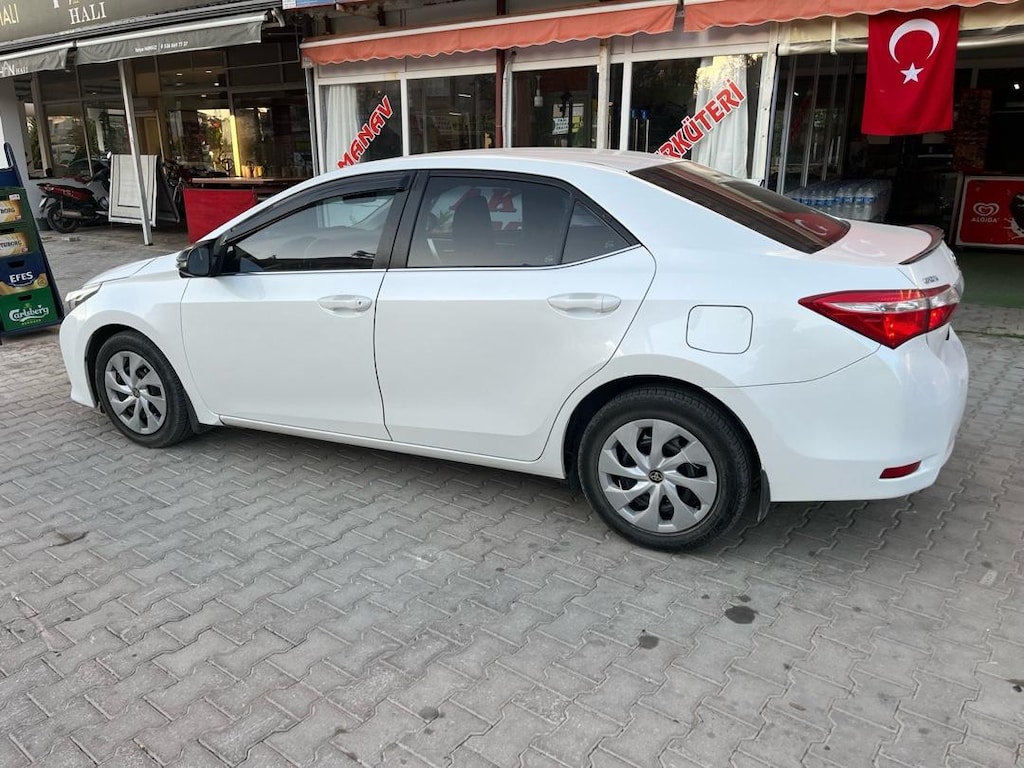 ÖĞRETMENDEN TEMİZ VE BAKIMLI OTOMATİK COROLLA - 2