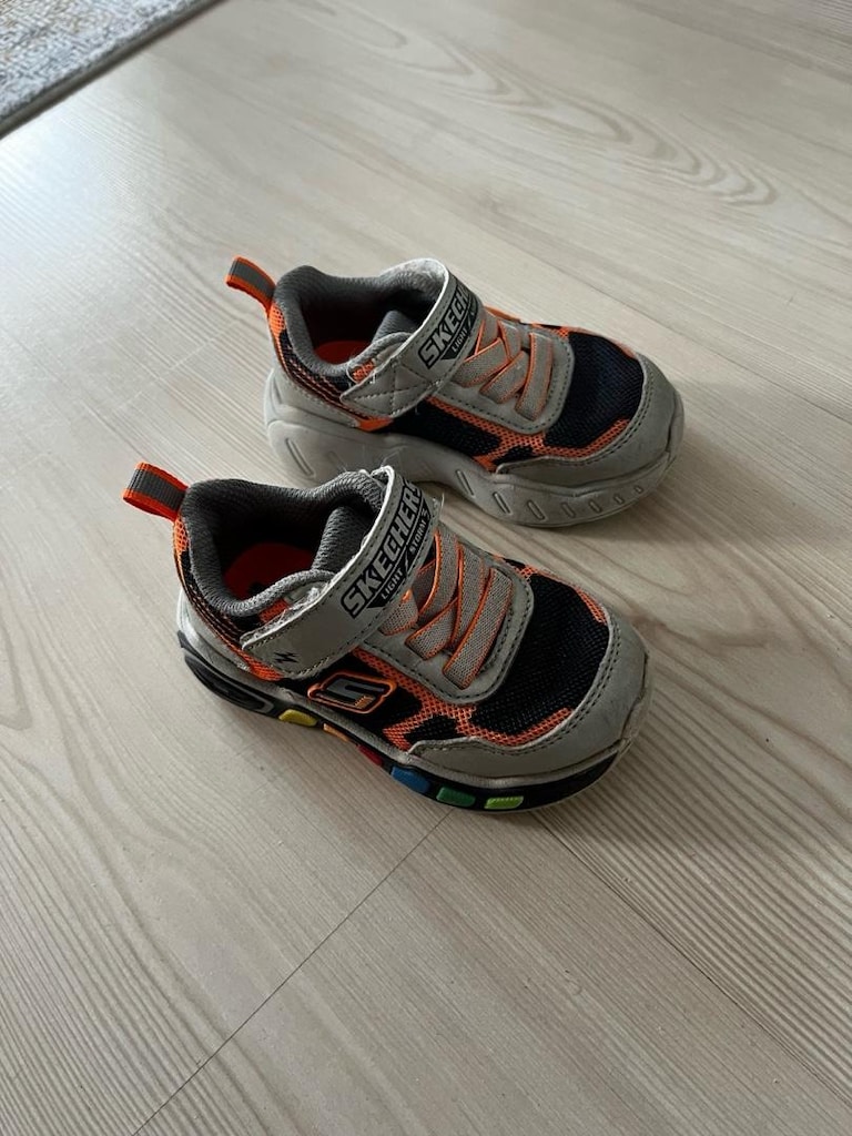 skechers - 3