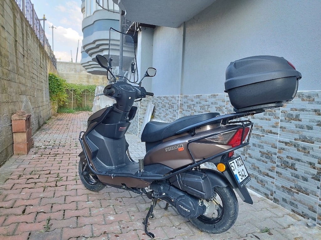 ARORA FREDOOM 50/125 ÖZEL SERİ MOTORSİKLET - 4