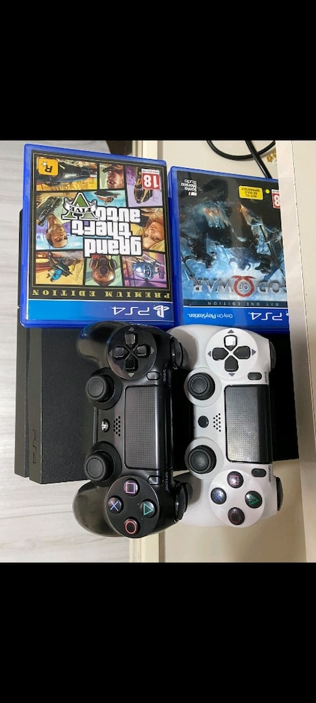 temiz ps 4 2 adet oyun CD si yanında - 2